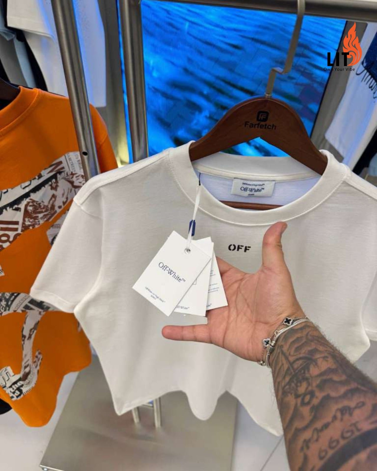 Off-White Bronzing arrow printing Unisex