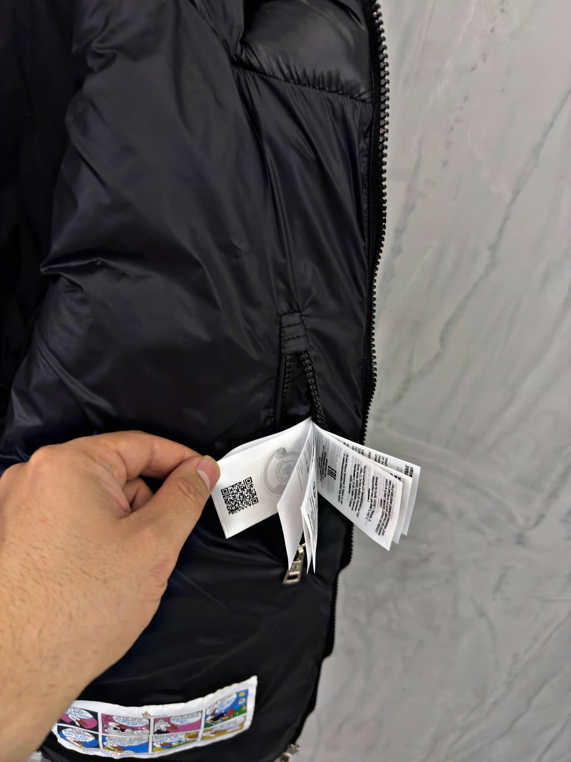 Black Moncler Pavin Down puffer Jacket